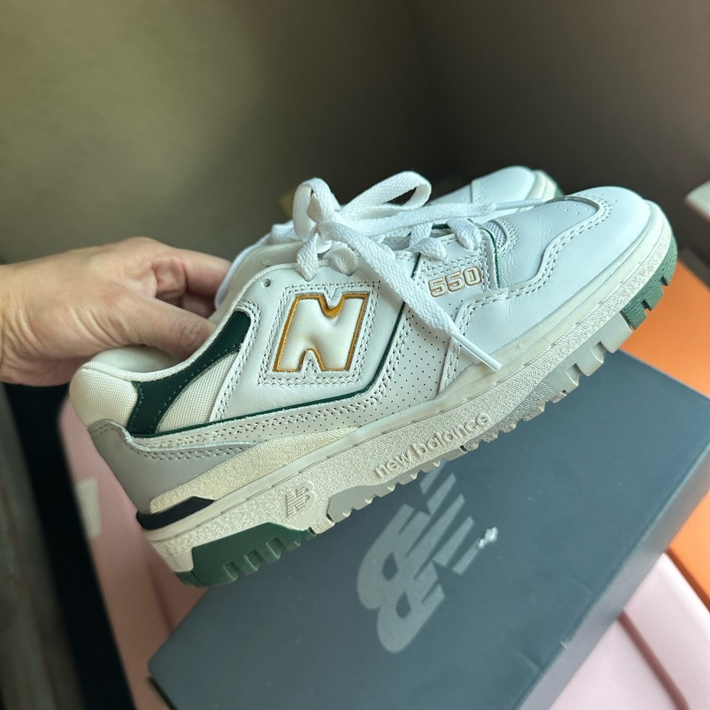 New Balance 550, Kid’s Size 5. Color White and Green